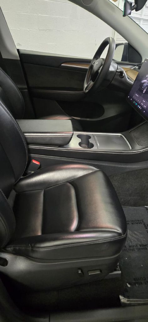 Photo 9 of this TESLA MODEL Y