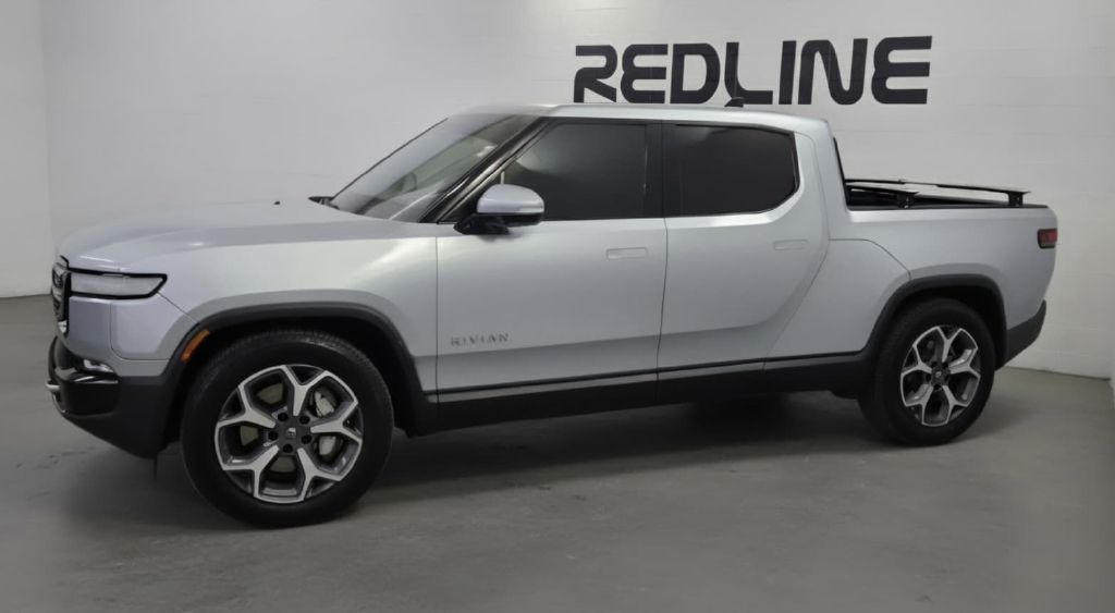 Photo 2 of this RIVIAN R1T
