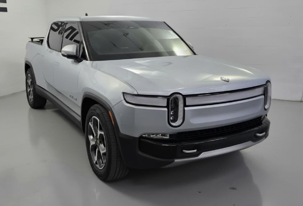 Photo 4 of this RIVIAN R1T