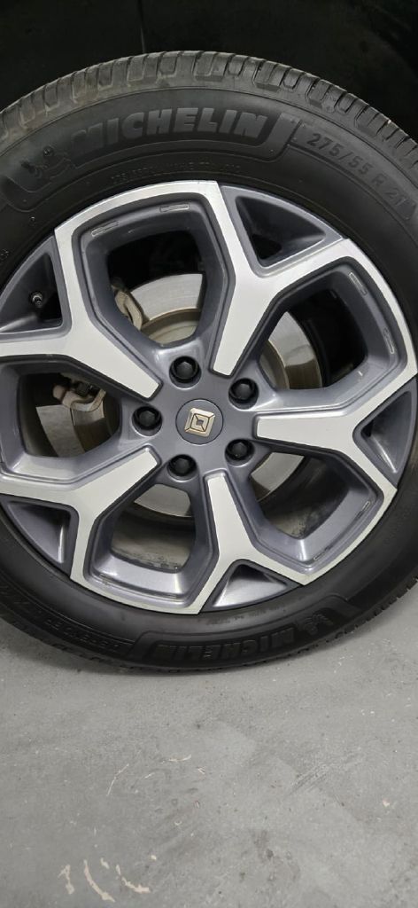 Photo 6 of this RIVIAN R1T