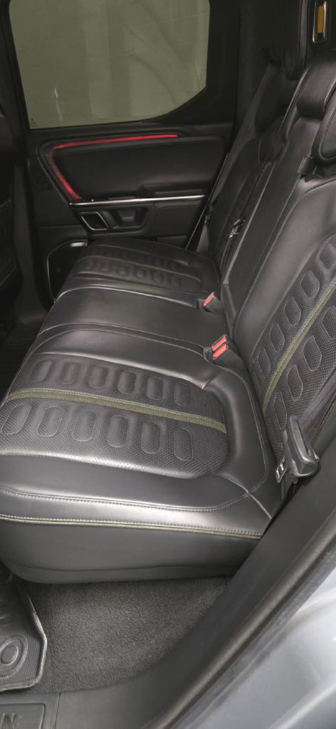 Photo 10 of this RIVIAN R1T