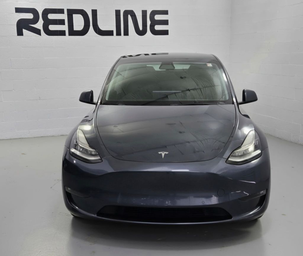 Photo 3 of this TESLA MODEL Y