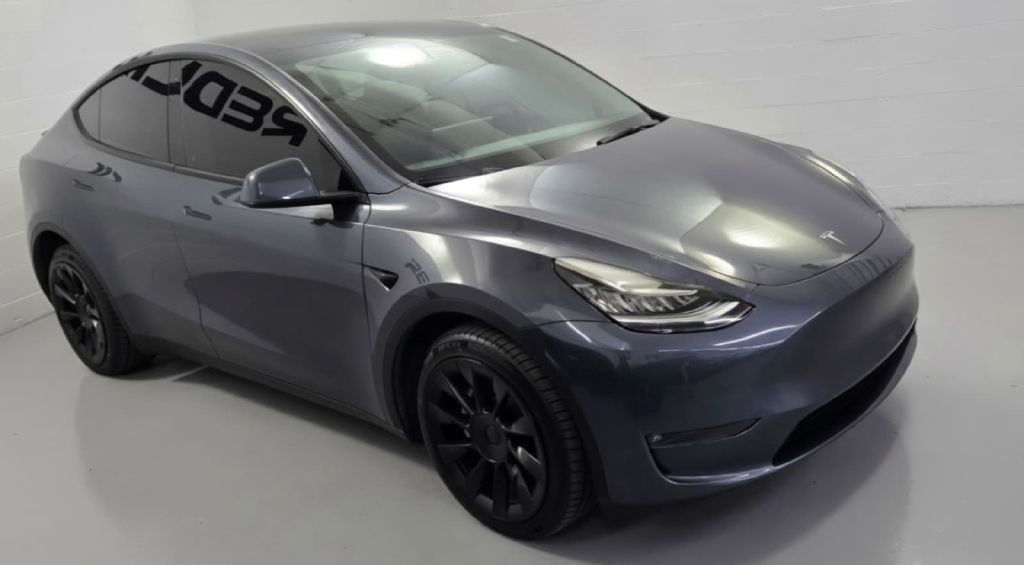 Photo 4 of this TESLA MODEL Y