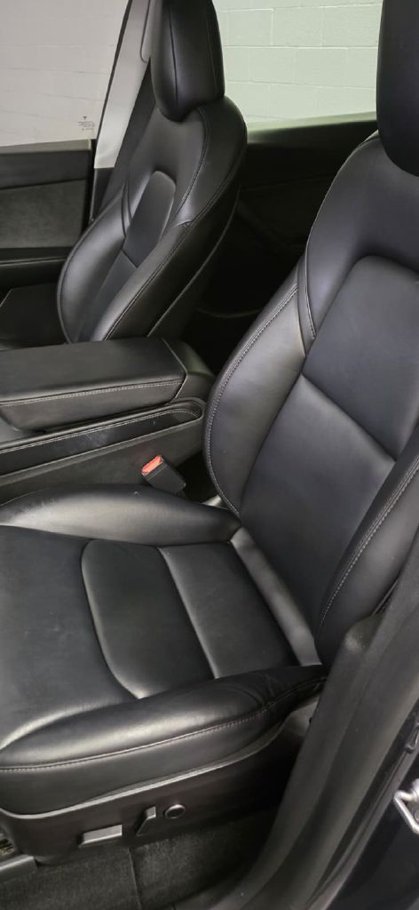 Photo 9 of this TESLA MODEL Y