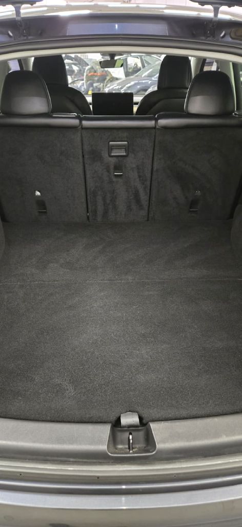 Photo 13 of this TESLA MODEL Y
