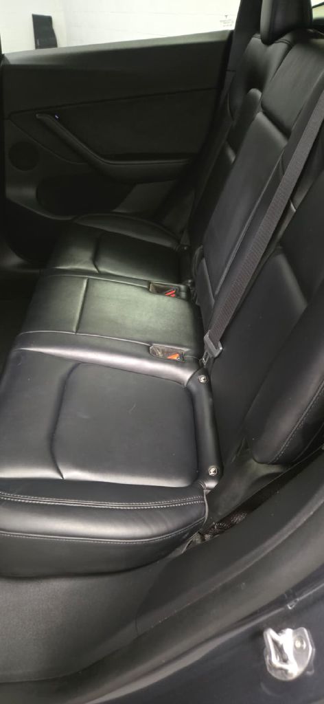 Photo 12 of this TESLA MODEL Y