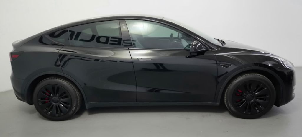 Photo 5 of this TESLA MODEL Y