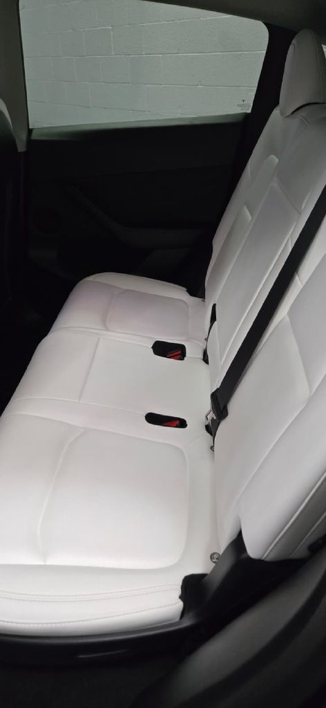 Photo 10 of this TESLA MODEL Y