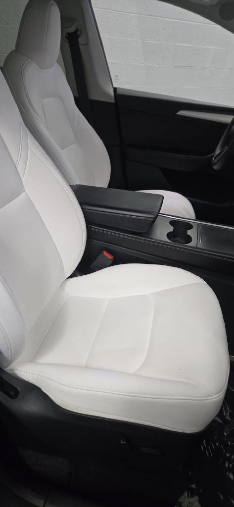 Photo 9 of this TESLA MODEL Y