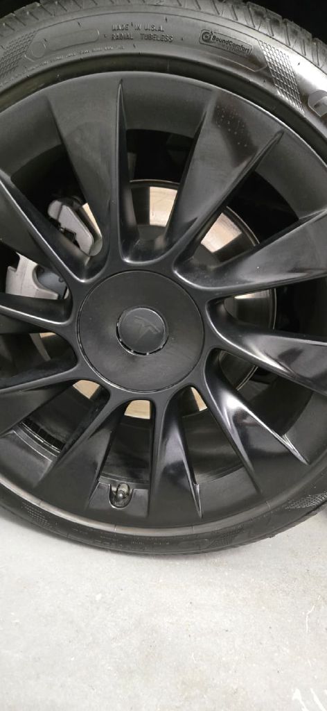 Photo 7 of this TESLA MODEL Y