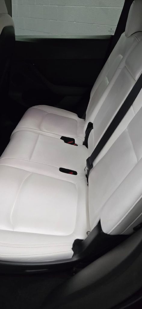 Photo 10 of this TESLA MODEL Y