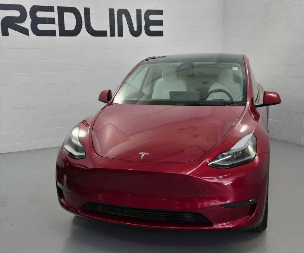 Photo 3 of this TESLA MODEL Y