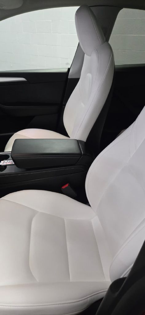 Photo 7 of this TESLA MODEL Y
