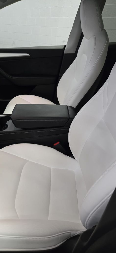 Photo 8 of this TESLA MODEL Y