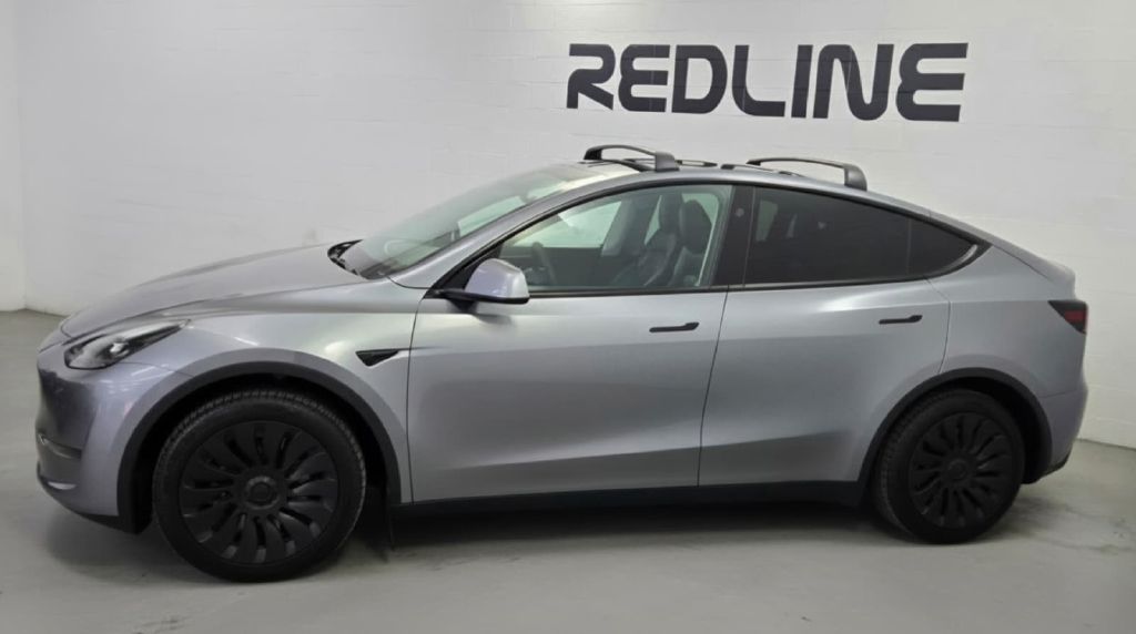 Photo 2 of this TESLA MODEL Y