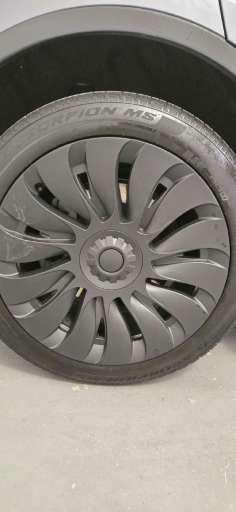 Photo 7 of this TESLA MODEL Y