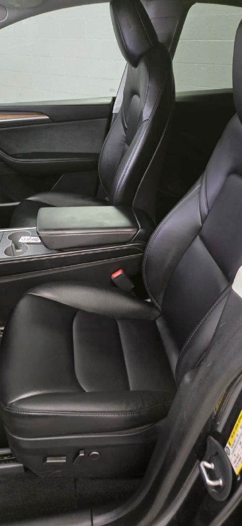 Photo 9 of this TESLA MODEL Y