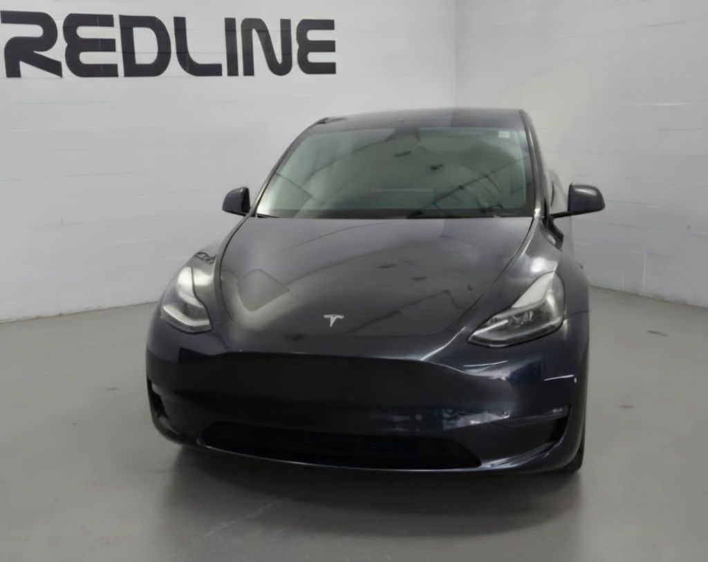 Photo 3 of this TESLA MODEL Y