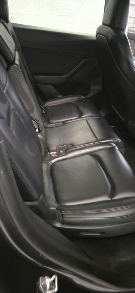 Photo 11 of this TESLA MODEL Y