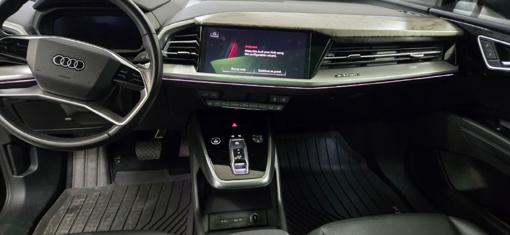 Photo 10 of this AUDI Q4 E-TRON