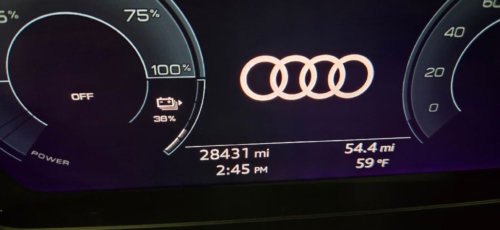 Photo 9 of this AUDI Q4 E-TRON