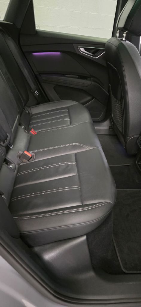 Photo 10 of this AUDI Q4 E-TRON