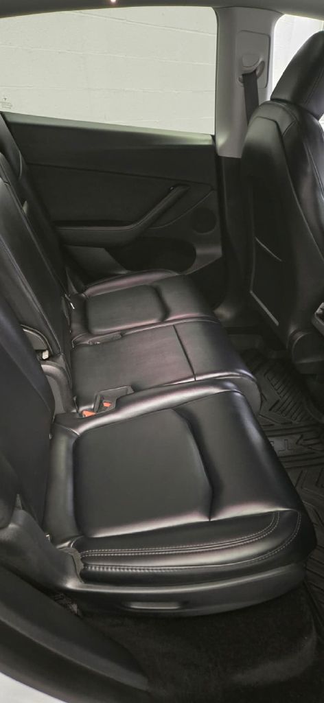 Photo 11 of this TESLA MODEL Y