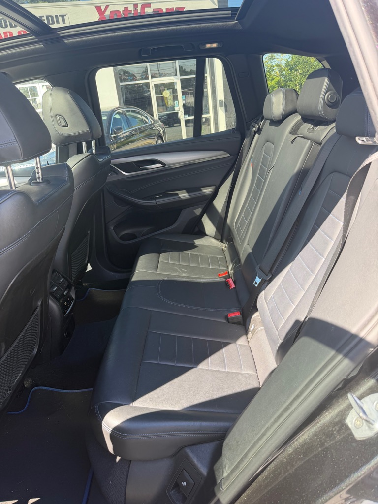 Photo 20 of this BMW X3