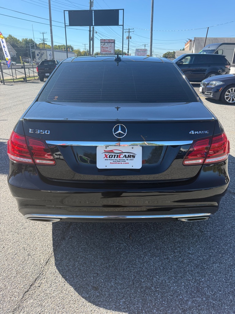 Photo 7 of this MERCEDES-BENZ E-CLASS