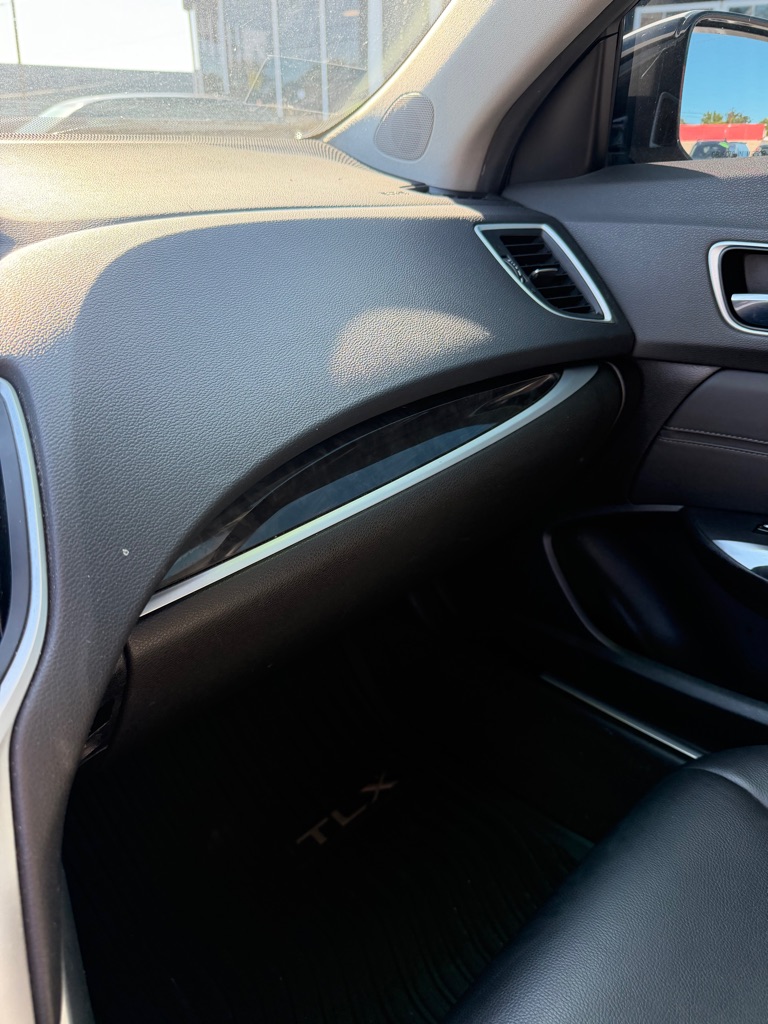 Photo 16 of this ACURA TLX