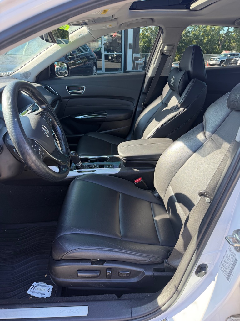 Photo 9 of this ACURA TLX