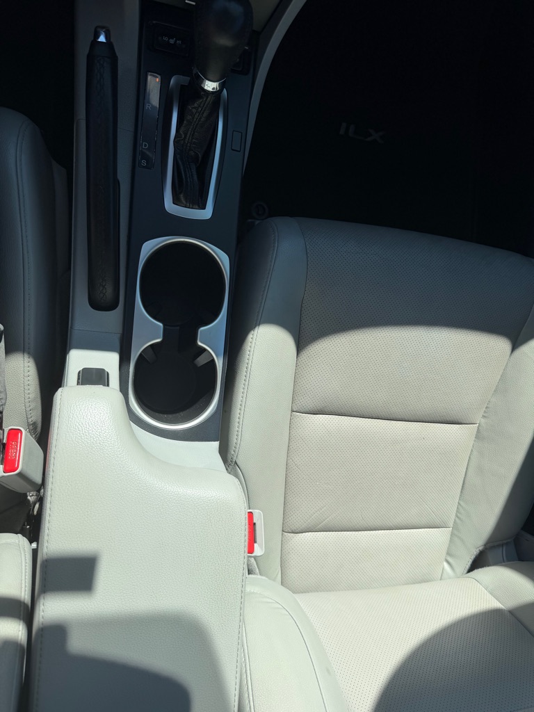 Photo 16 of this ACURA ILX