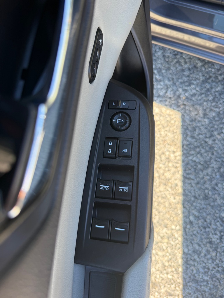Photo 11 of this ACURA ILX