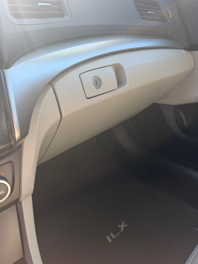 Photo 18 of this ACURA ILX