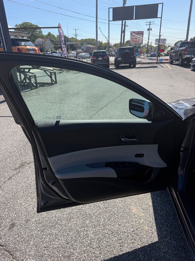 Photo 10 of this ACURA ILX