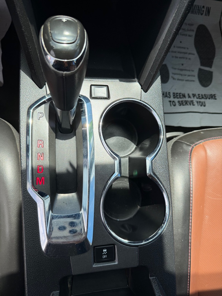 Photo 17 of this GMC TERRAIN