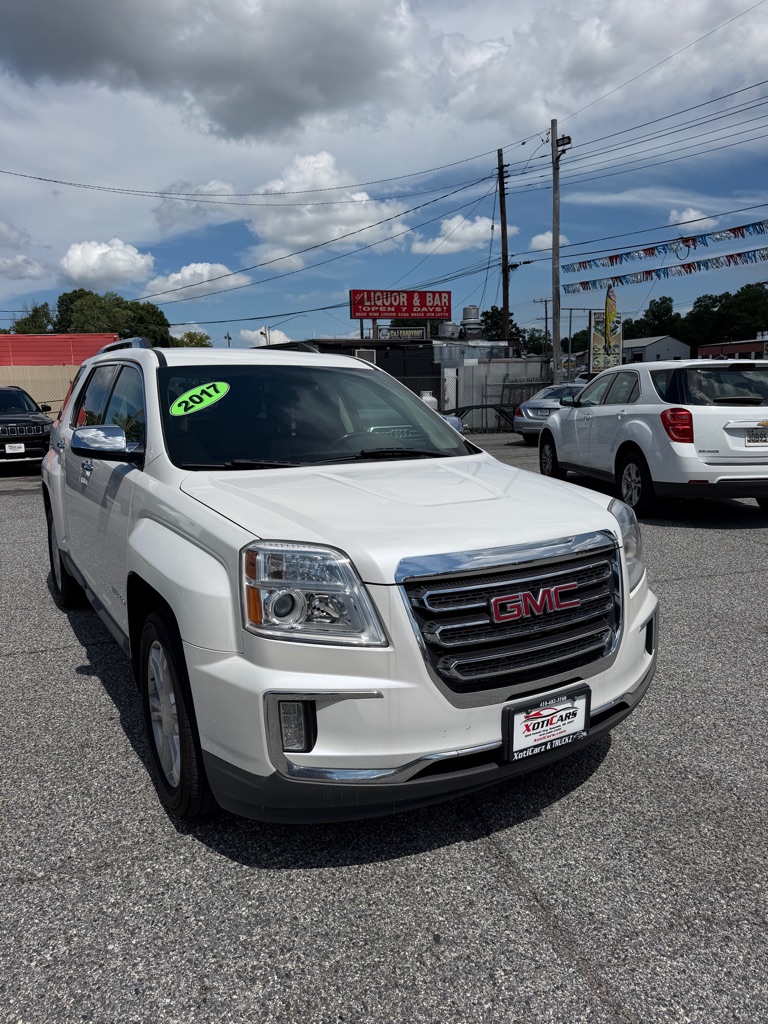 Photo 4 of this GMC TERRAIN