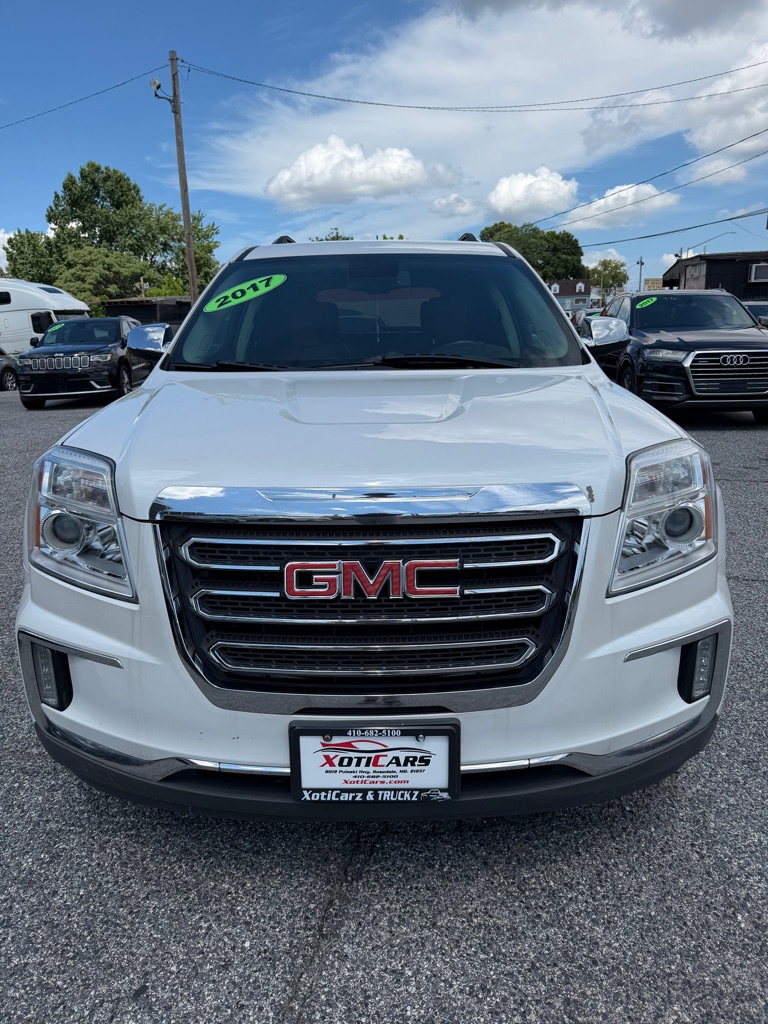 Photo 3 of this GMC TERRAIN