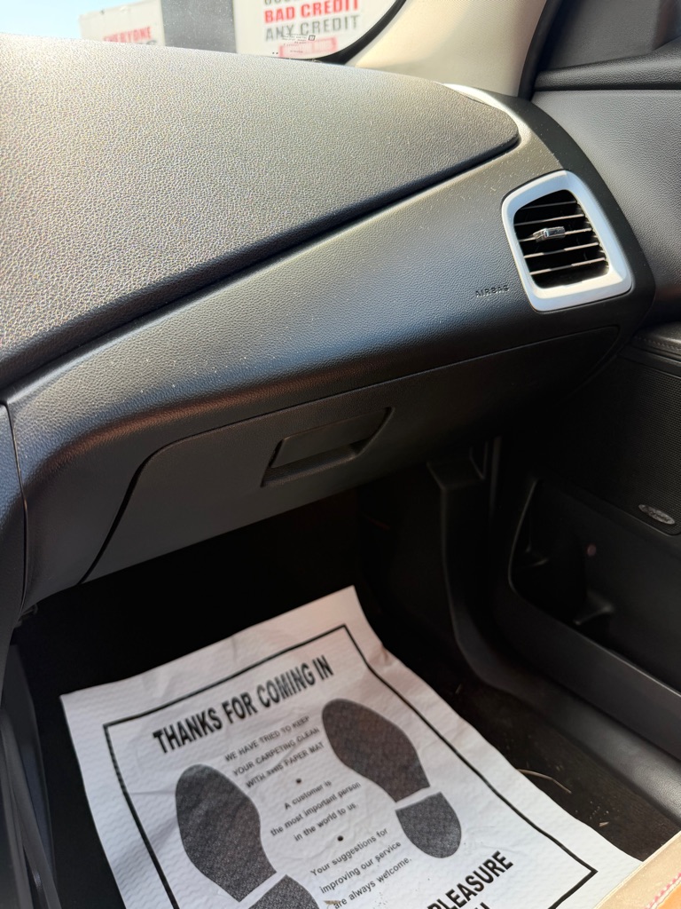 Photo 29 of this GMC TERRAIN