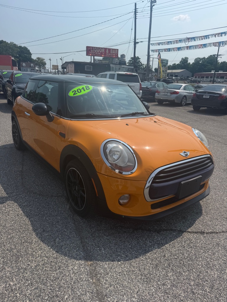 Photo 4 of this MINI HARDTOP 2 DOOR