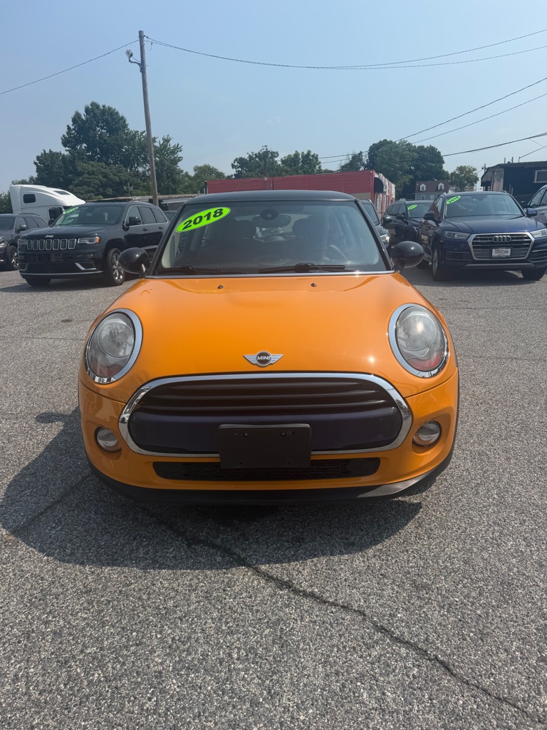 Photo 3 of this MINI HARDTOP 2 DOOR