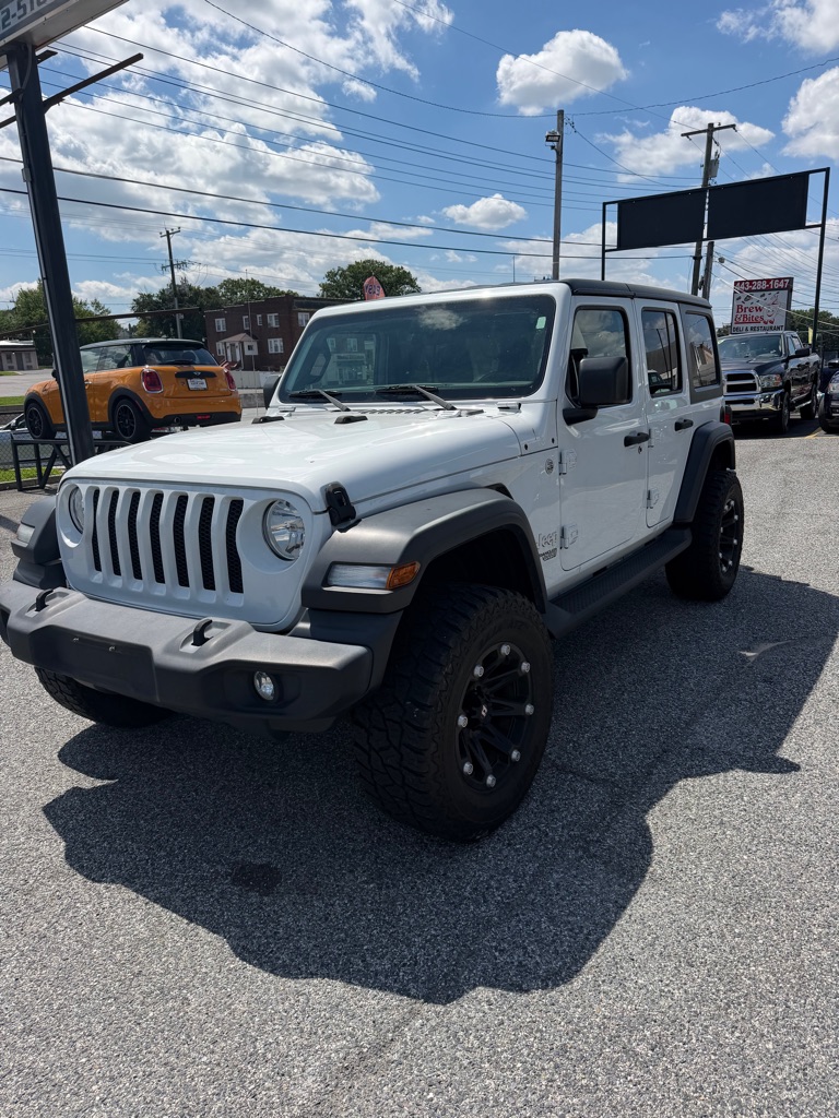 Photo 8 of this JEEP WRANGLER UNLIMI