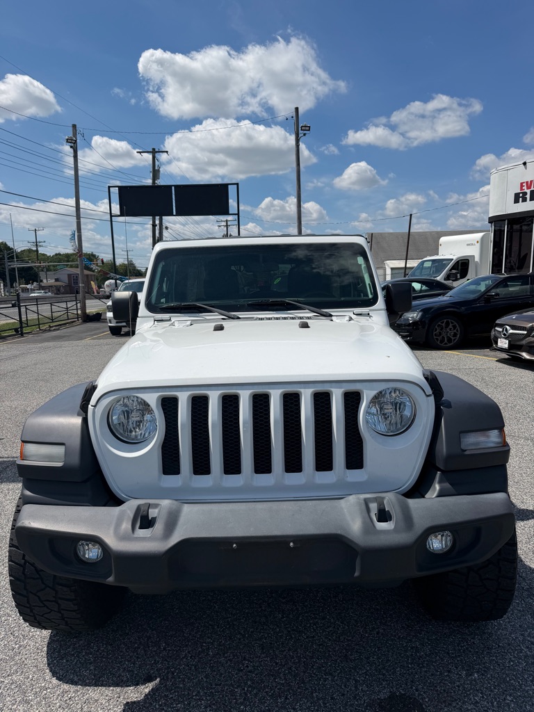 Photo 9 of this JEEP WRANGLER UNLIMI