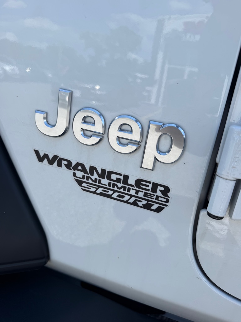 Photo 26 of this JEEP WRANGLER UNLIMI