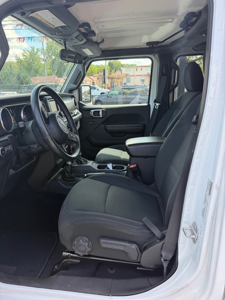Photo 11 of this JEEP WRANGLER UNLIMI