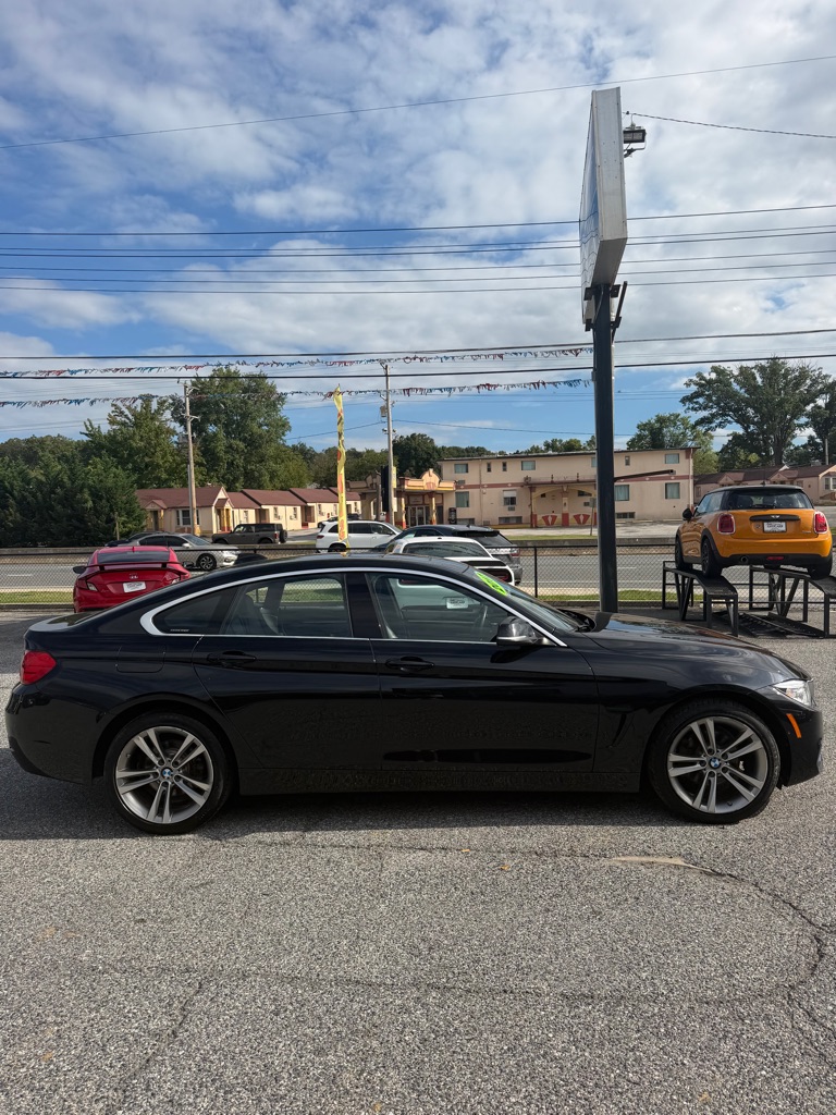 Photo 5 of this BMW 4 SERIES