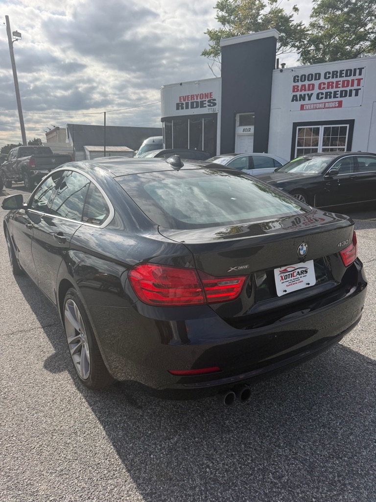Photo 9 of this BMW 4 SERIES
