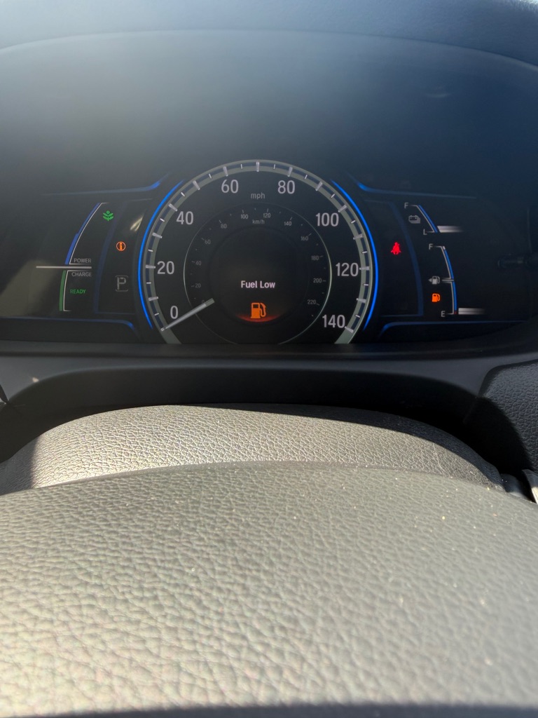 Photo 13 of this HONDA ACCORD HYBRID