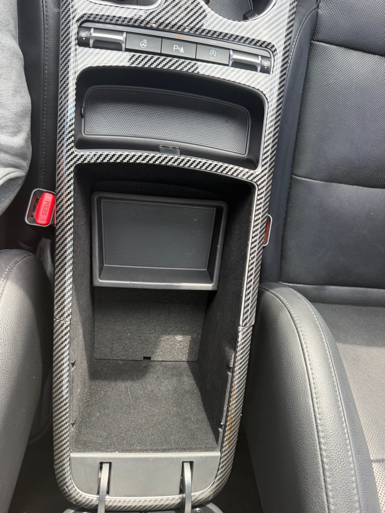 Photo 17 of this KIA STINGER