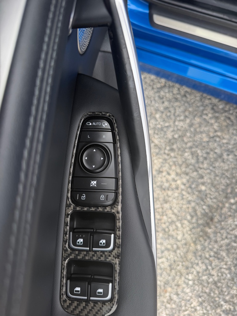 Photo 10 of this KIA STINGER